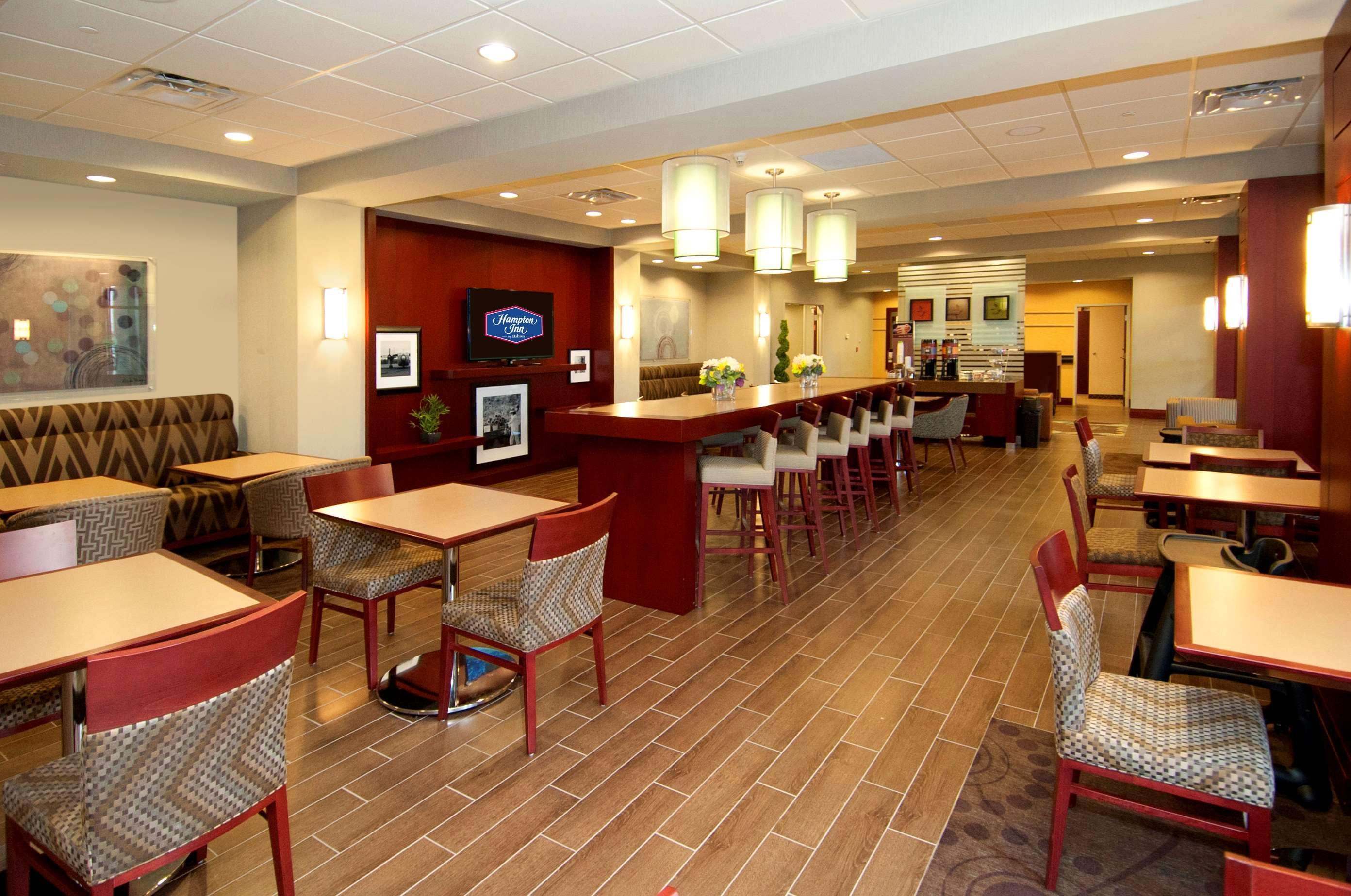 Hampton Inn By Hilton Brampton - Toronto Екстер'єр фото